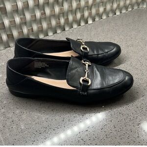BCBG Generation loafers size 8.5 black